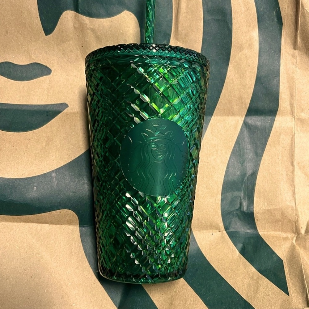 Green Diamond Cut Jewel Tumbler Grande (16oz).